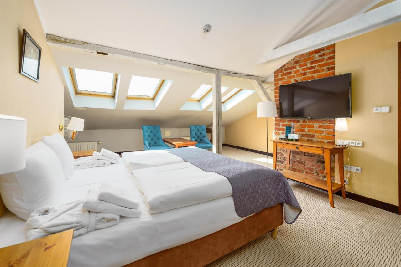 Maxymilian Unique Hotel - Adults Only Kołobrzeg Exteriör bild