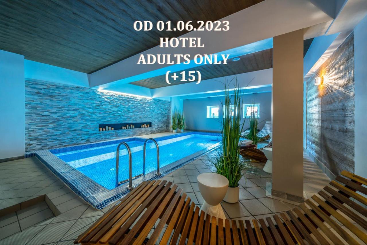 Maxymilian Unique Hotel - Adults Only Kołobrzeg Exteriör bild