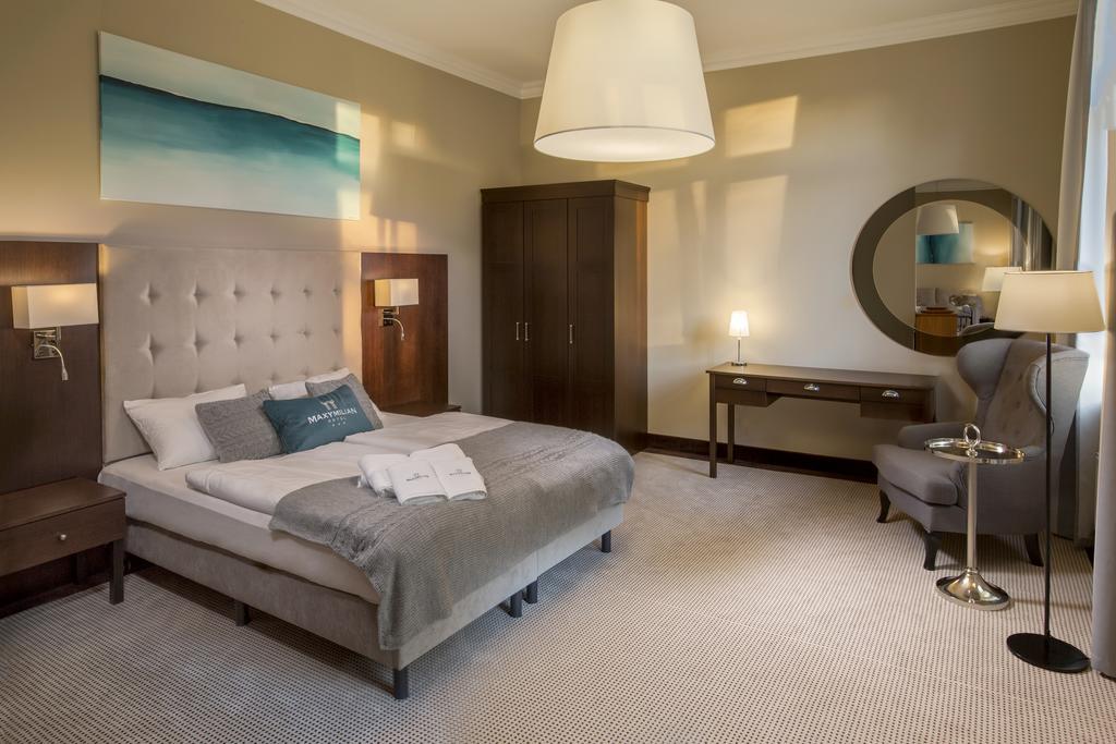 Maxymilian Unique Hotel - Adults Only Kołobrzeg Exteriör bild
