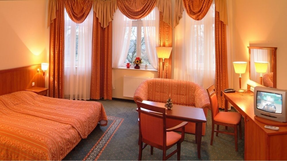 Maxymilian Unique Hotel - Adults Only Kołobrzeg Exteriör bild