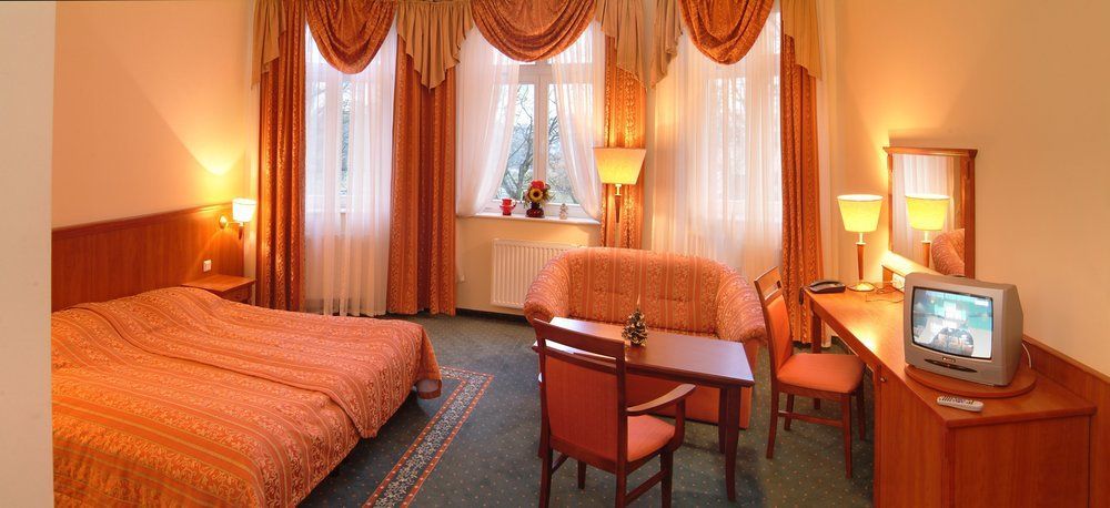 Maxymilian Unique Hotel - Adults Only Kołobrzeg Exteriör bild