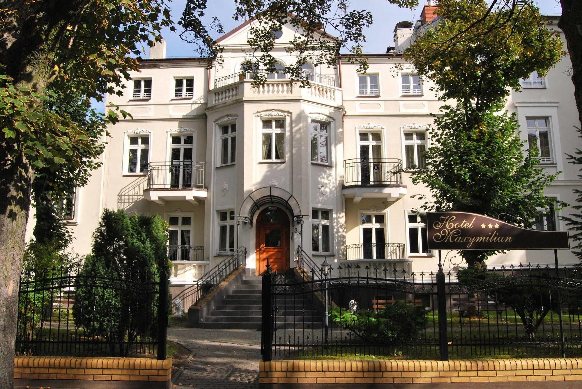 Maxymilian Unique Hotel - Adults Only Kołobrzeg Exteriör bild