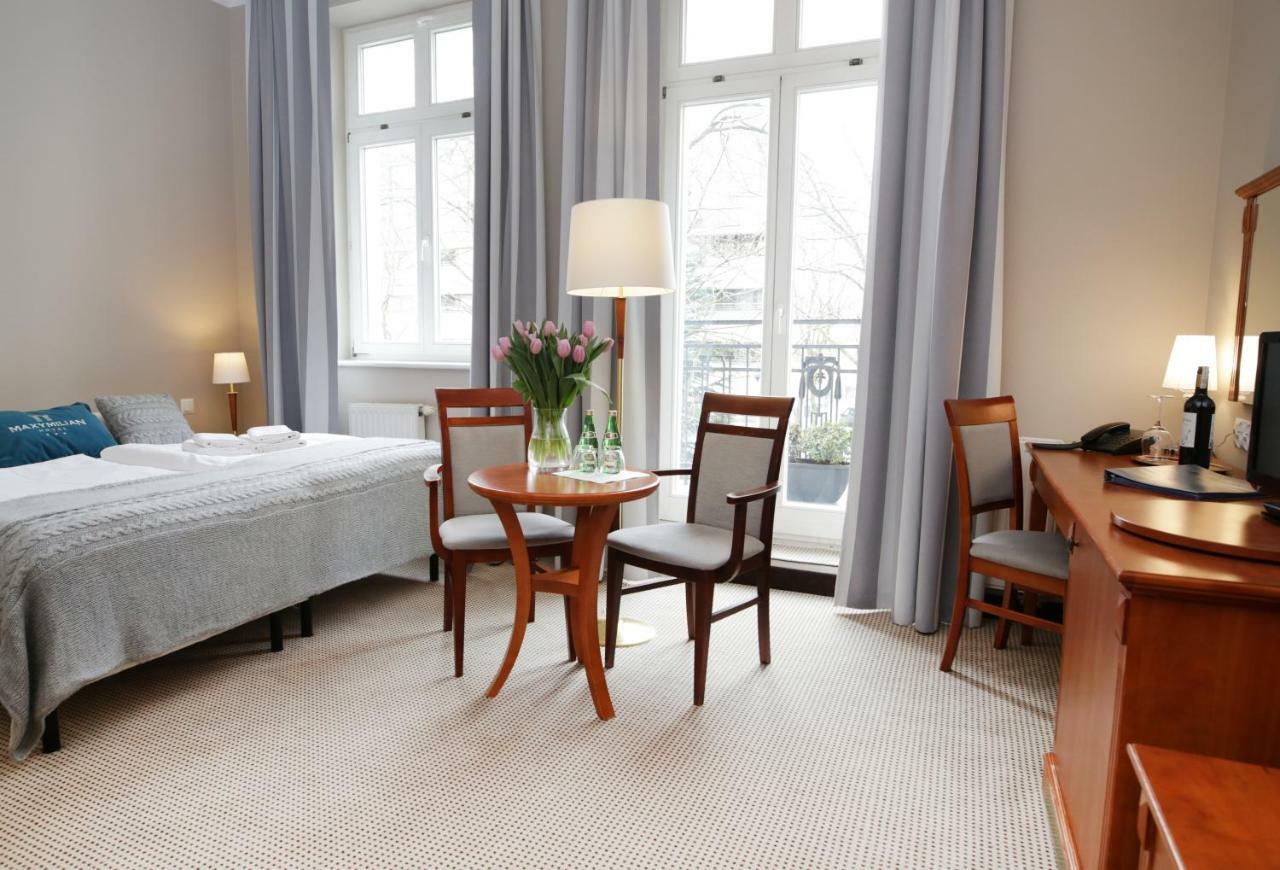 Maxymilian Unique Hotel - Adults Only Kołobrzeg Exteriör bild